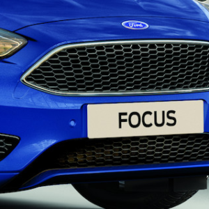 Zgornji del sprednje maske